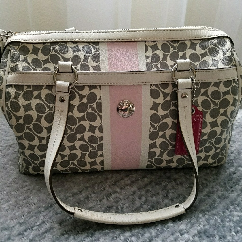 🦄🌸 Pink and Grey Authentic Coach handbag